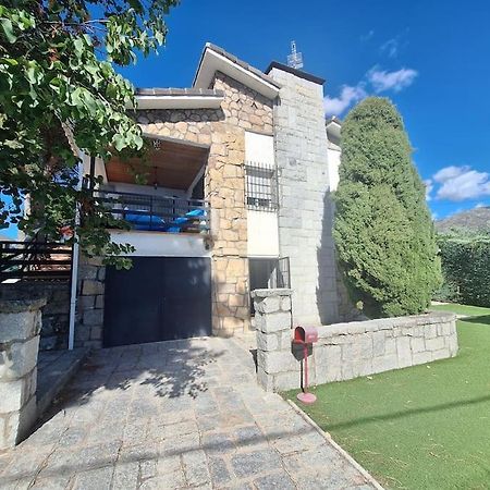 Preciosa Casa Rural Villa Manzanares El Real Exterior photo